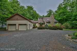145 Boones Trail