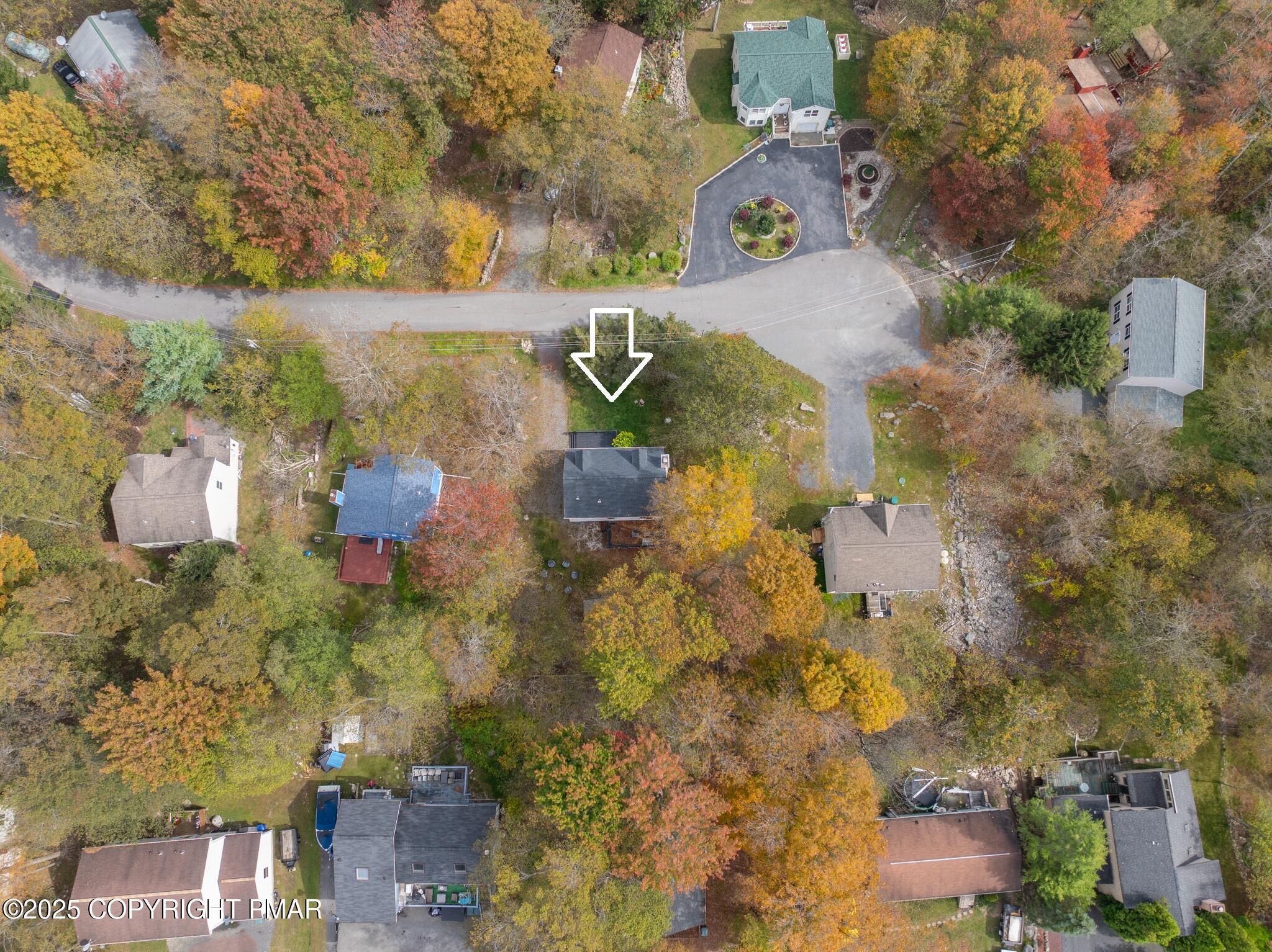 Image 4: Aerial Cul-de-sac View
