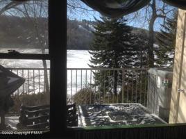 51 Midlake Dr 301