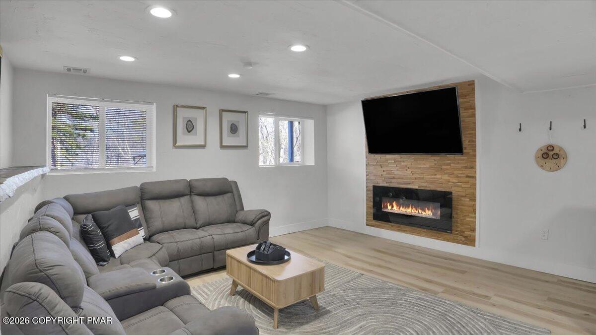 Image 4: 07-DSC06694