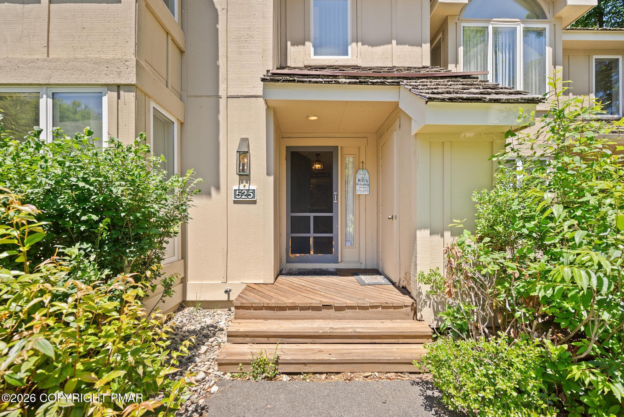Image 3: Front Entry