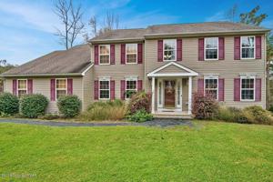 3153 Hollow Dr