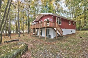 1320 Arrowhead Drive