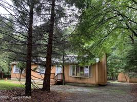 147 Crescent