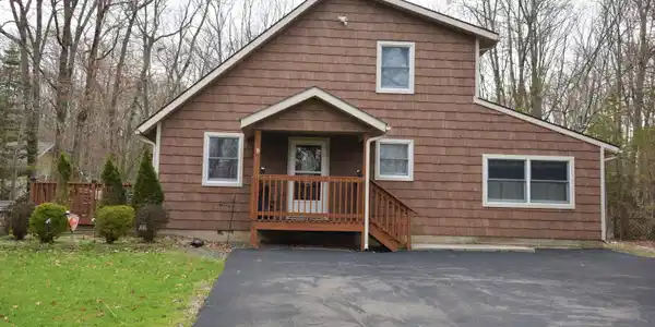113 Piney Woods Dr