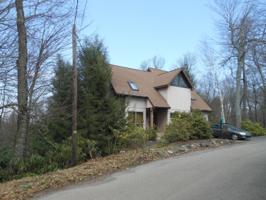 632 N Lake Dr