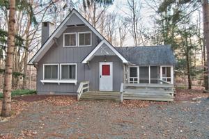 5584 Woodland Ave