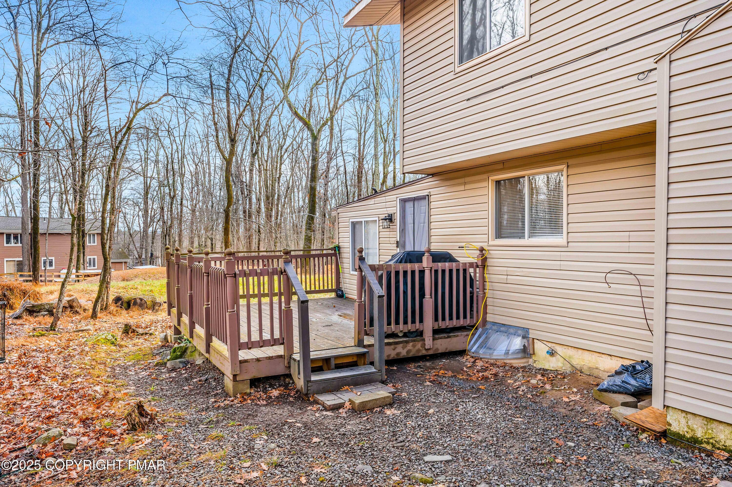 Image 4: 162 Selig Road, Pocono Lake, PA-03