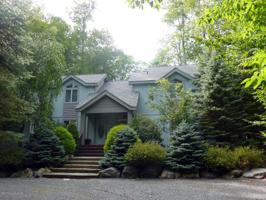6259 Lakeview Dr