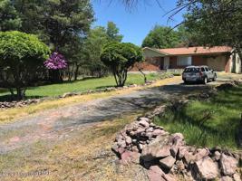 216 Fawn Ln