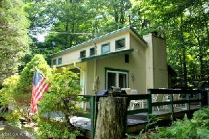 25 Mountainside Drive