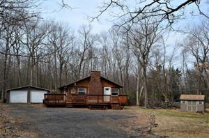 111 Grove Ln
