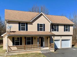 951 Cricket Ln