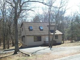 206 Clubhouse Dr