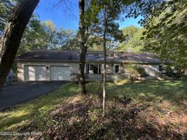 9 Pasternak Ln