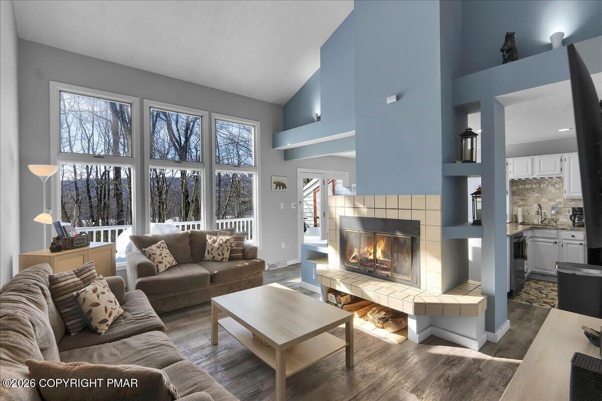 Image 2: 12-A7401198