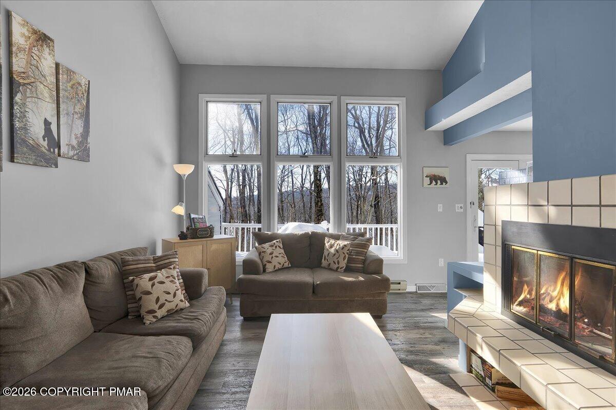 Image 3: 13-A7401203