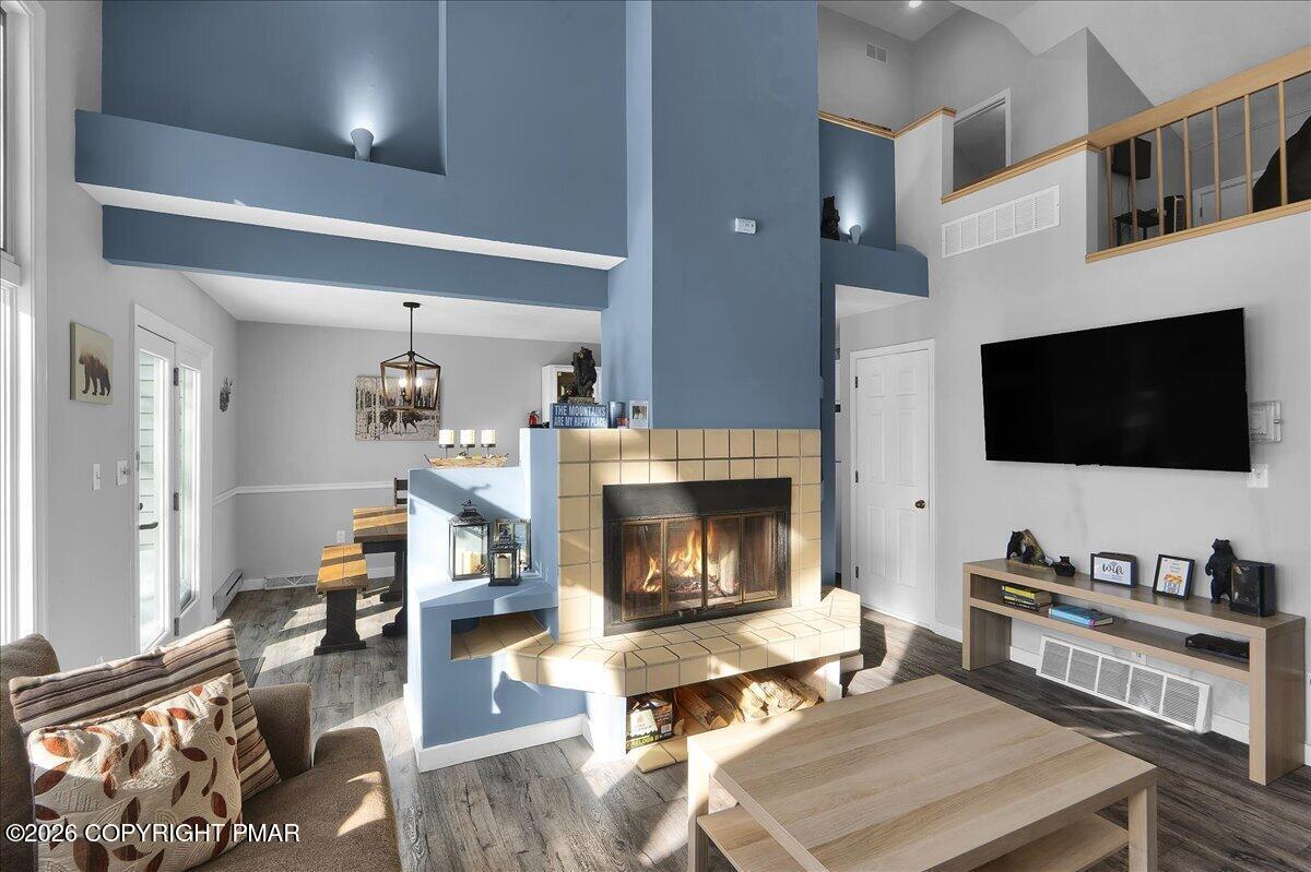 Image 4: 15-A7401213