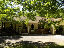 24 Larch Ln