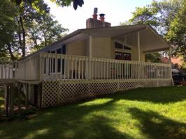 633 N Lake Dr