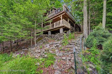 25 Bruin Road