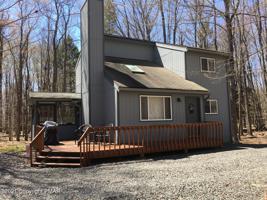 4 River Ct