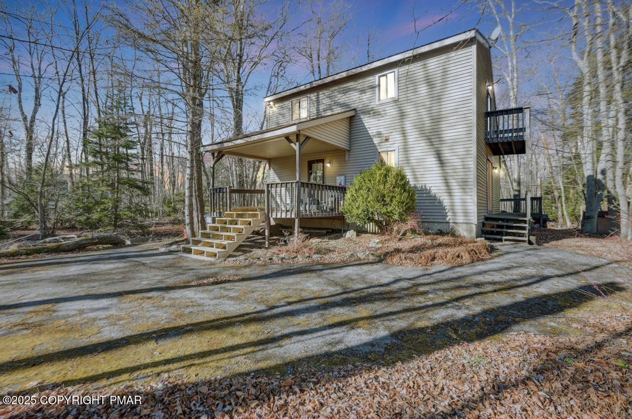 Image 1: 244 Lake Rd w/ Golf Frontage!