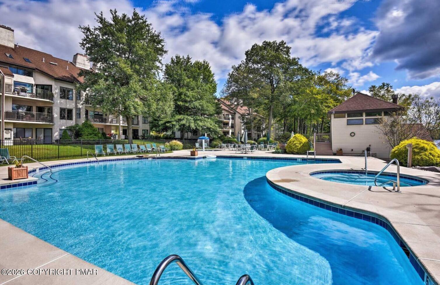 Image 2: Screenshot (156)