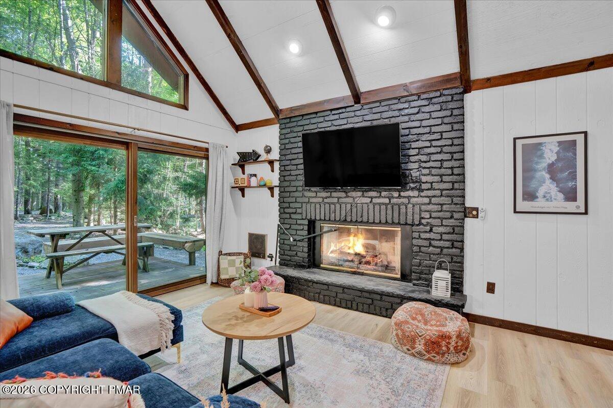 Image 4: 03-A7407676