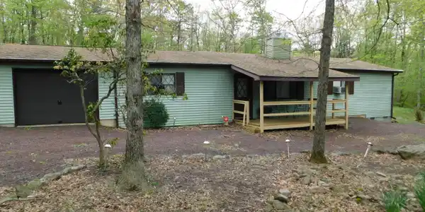 31 Recreation Dr