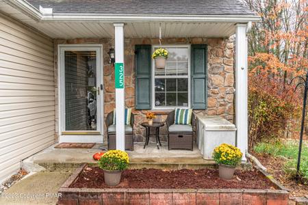 325 Cabinsglade Court