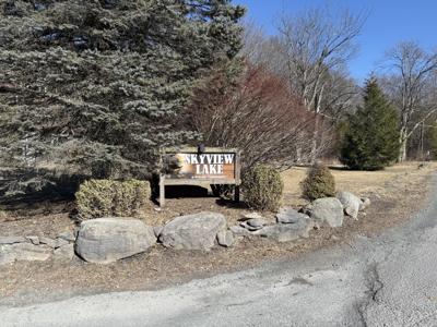 SkyView Lakes Oakwood Drive