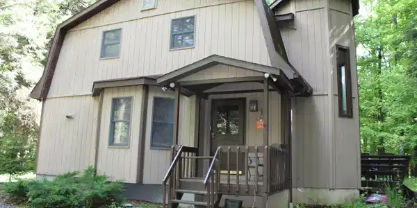 147 Sir Bradford Rd