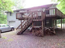 40 Kipling Ln