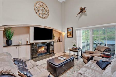 320 Hummingbird Way