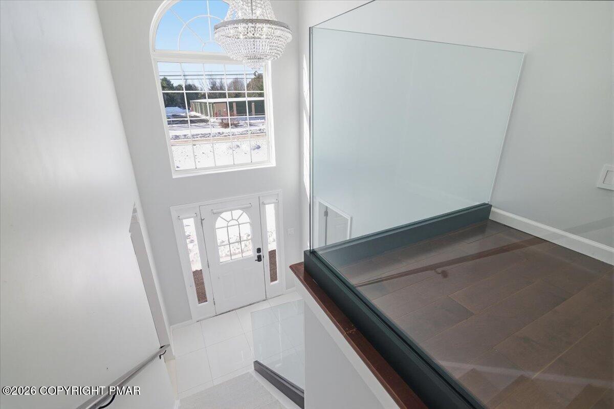 Image 4: 10-029_DSC_8124