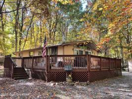 53 Thomas Ln