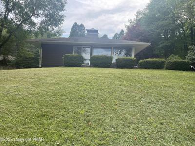 1341 Arrowhead Drive