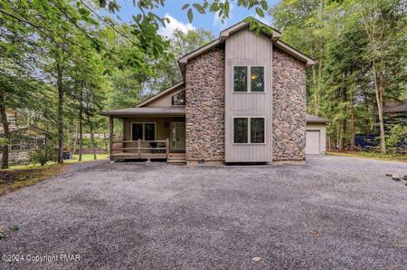 1226 Clear Pond Road