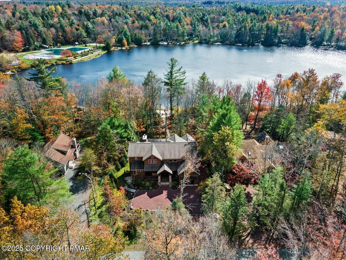 Image 2: Overlooking Lake Naomi