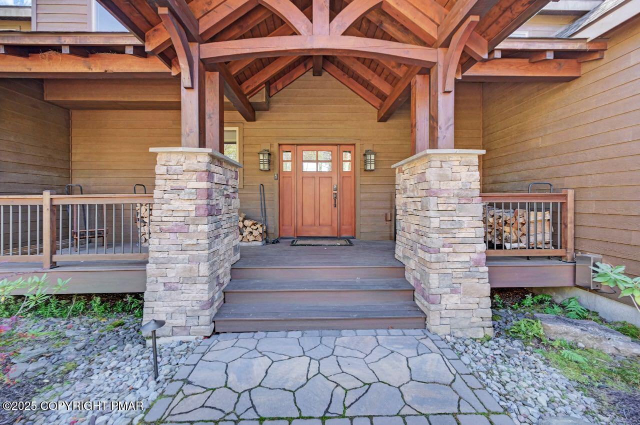 Image 3: Gorgeous Entry