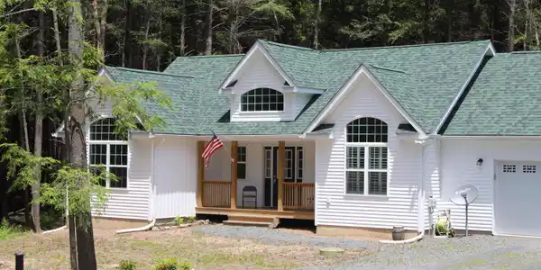 112 George Dr