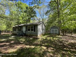 70 Hunter Ln