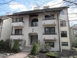 15 Midlake Drive Unit 202