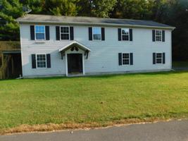 107 Rosewood Ln