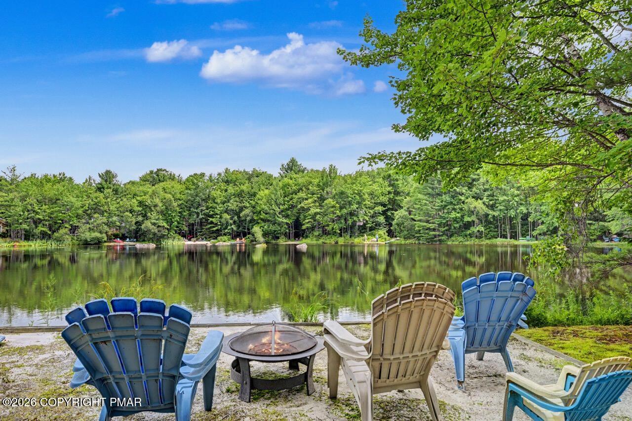 Image 3: Pond Setting