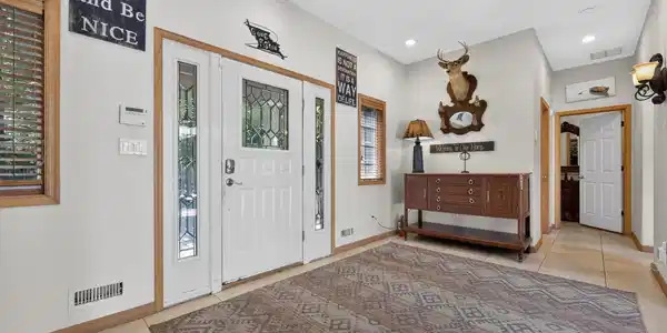Image 4: 13_326_Fawn_Rd-Foyer-7922