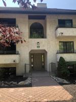 63 Midlake Dr