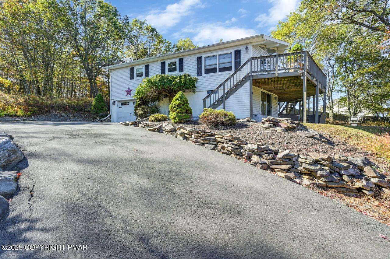 Image 2: Paved U-Shaped Driveway