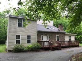 422 Maxatawny Dr
